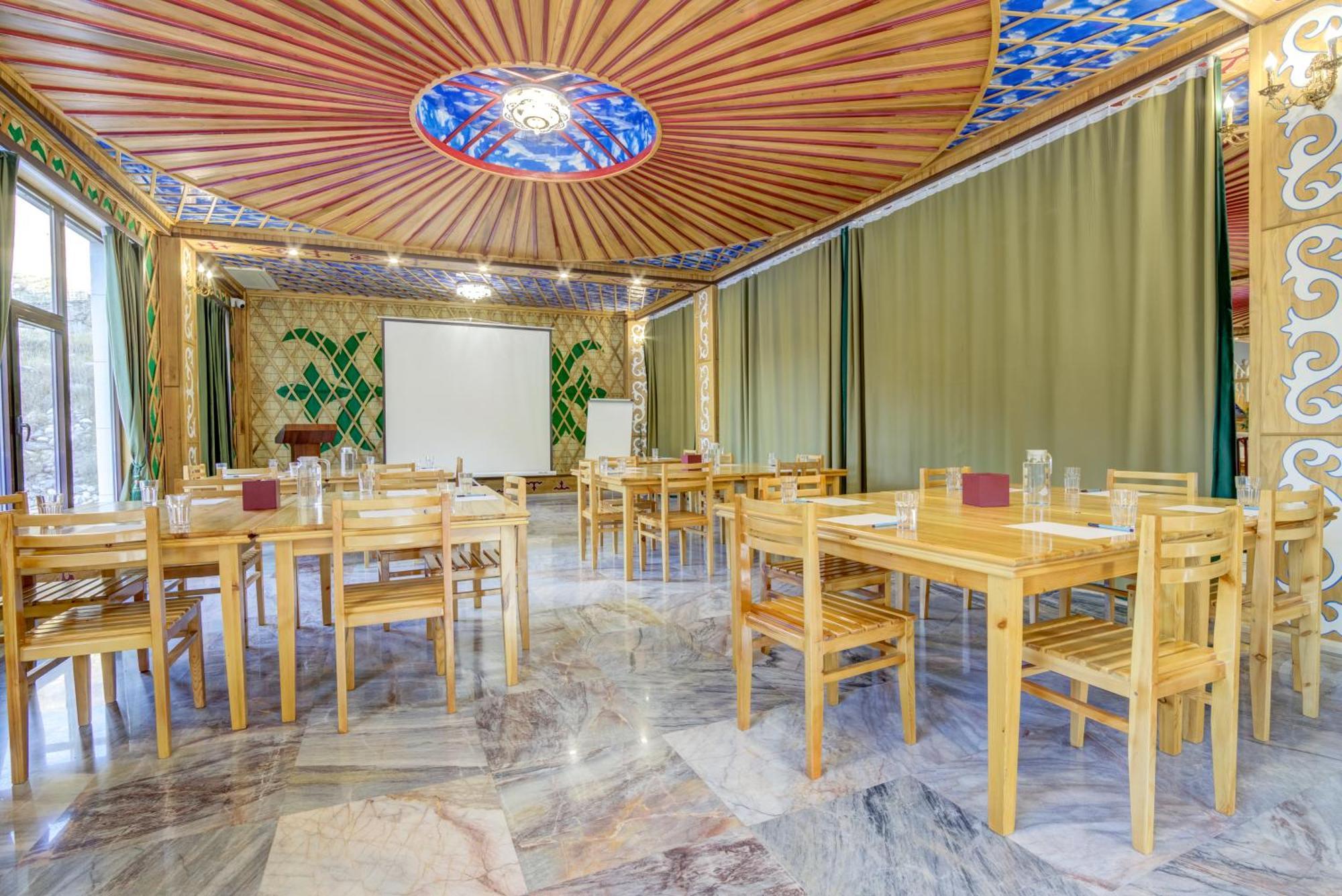 Mountain View Hot Spring Resort ビシュケク エクステリア 写真